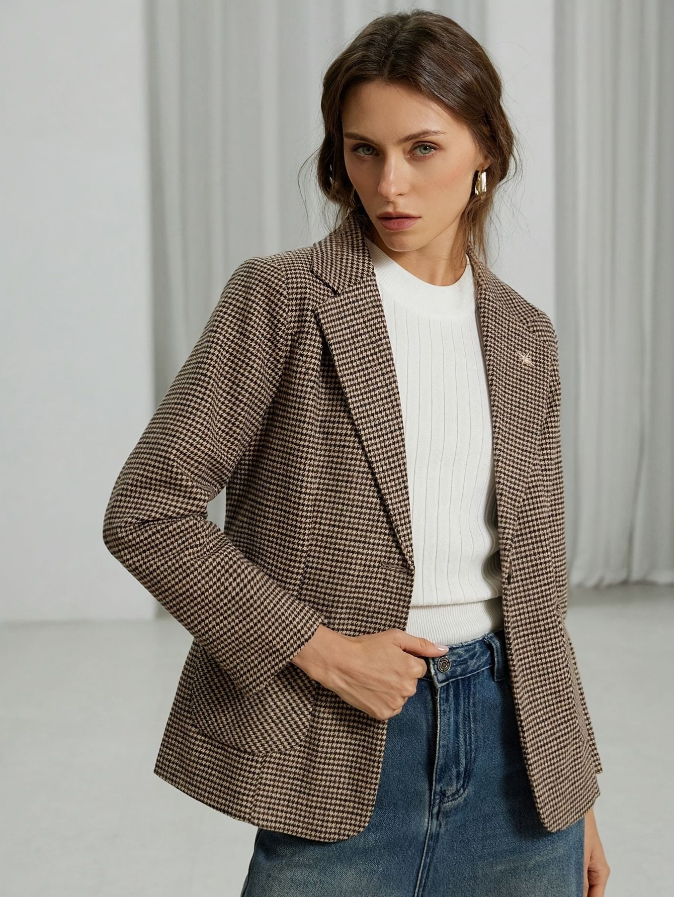 Elegant Formal Blazer with Button Front